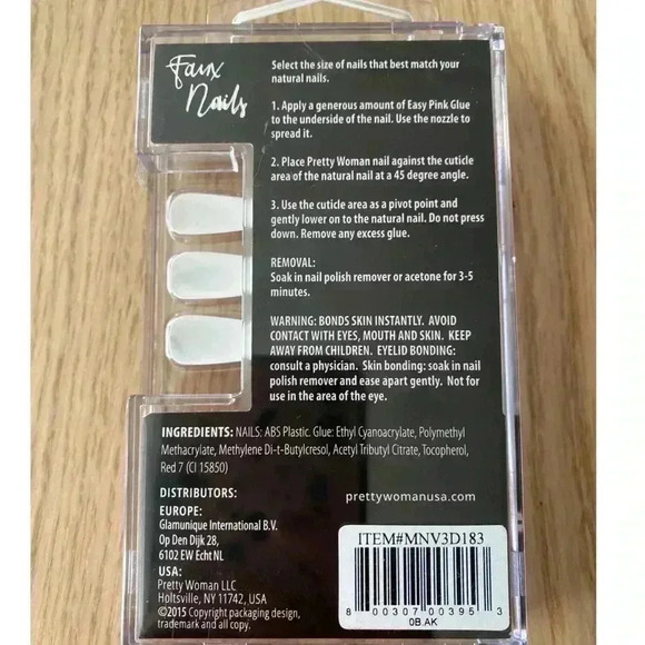 🆕 Pretty Woman Faux Nails White With Stones 🆕 - Picture 2 of 4